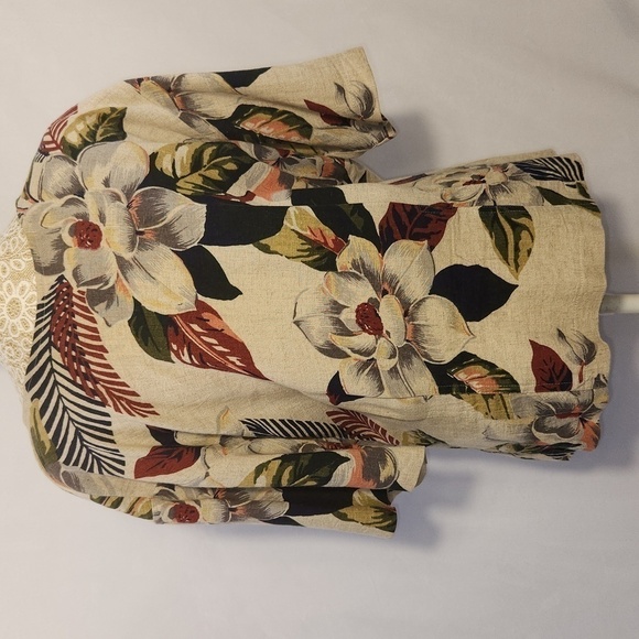 City Clothing Co Women Size L Linen Tropical Print Short Sleeve Button Down Top - Picture 9 of 13